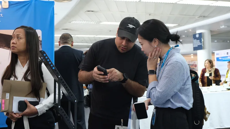 booth mmz3uws0 y2vy0o4g