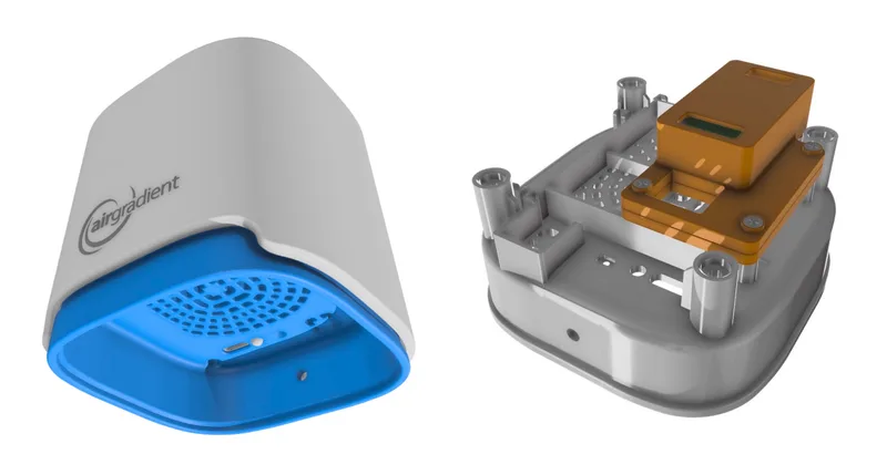 Open Air outdoor monitor with a special designed holder for the CO2 module.